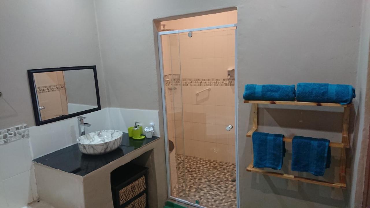 Svh Bush Lodge Marloth Park Dış mekan fotoğraf